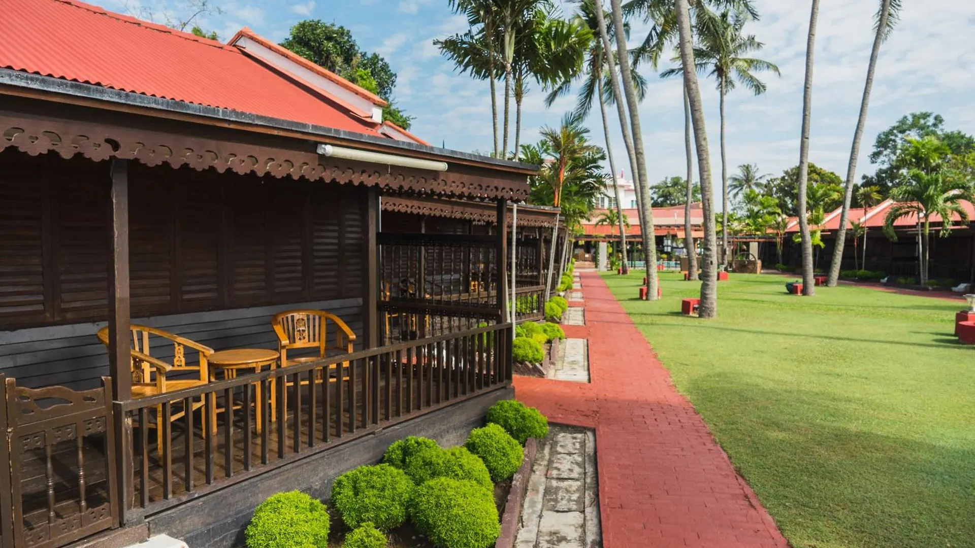 Shah'S Beach Resort Melaka 3*, Malacca