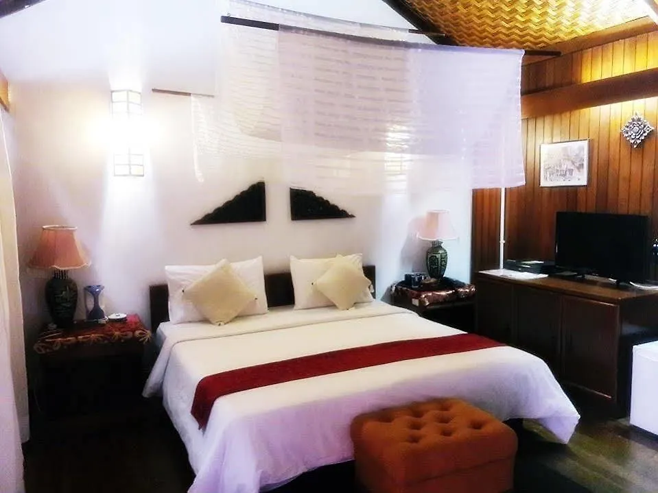 Shah'S Beach Resort Melaka 3*, Malacca